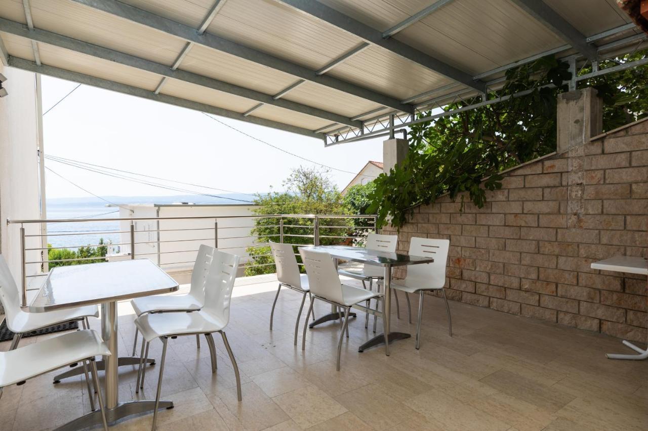 Apartments By The Sea Duce, Omis - 2992 ドゥギ・ラット エクステリア 写真