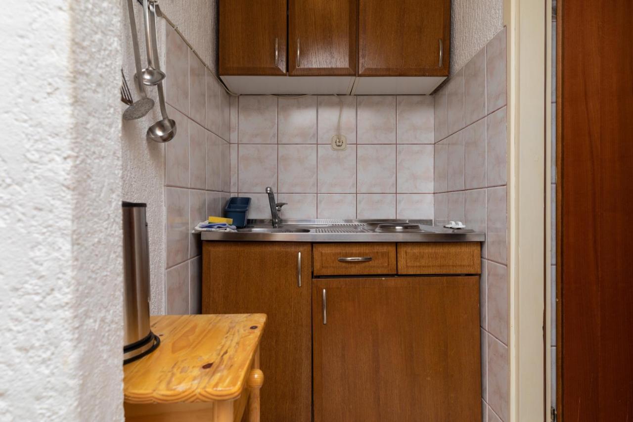 Apartments By The Sea Duce, Omis - 2992 ドゥギ・ラット エクステリア 写真
