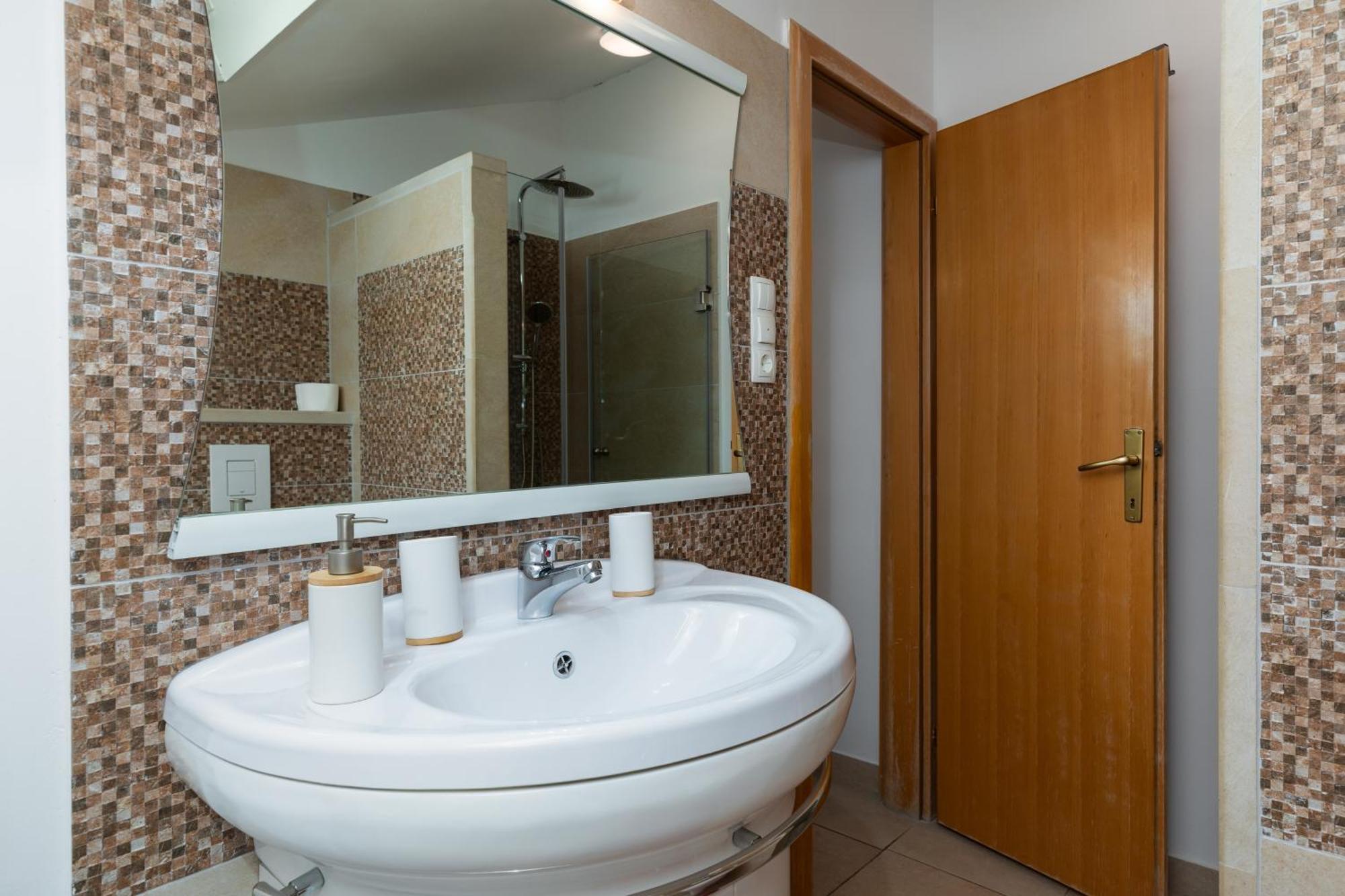 Apartments By The Sea Duce, Omis - 2992 ドゥギ・ラット 部屋 写真
